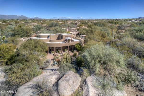 Scottsdale, AZ 85266,7385 E Whitethorn Circle