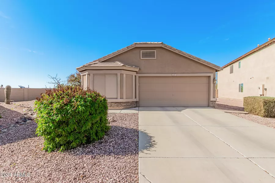 42851 W SUNLAND Drive, Maricopa, AZ 85138