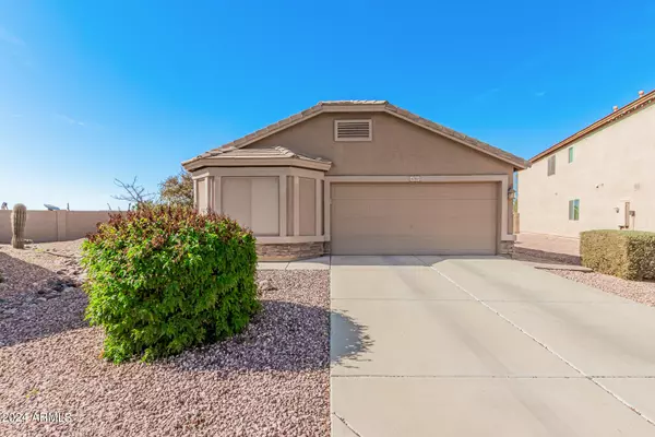 42851 W SUNLAND Drive, Maricopa, AZ 85138