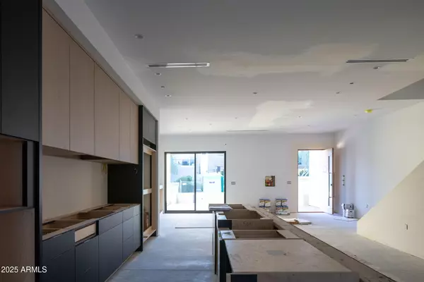 Scottsdale, AZ 85251,6930 E 1st Street