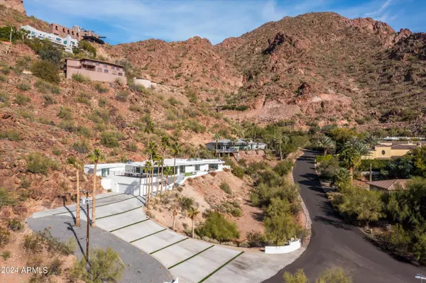 Phoenix, AZ 85018,4958 E GRANDVIEW Lane