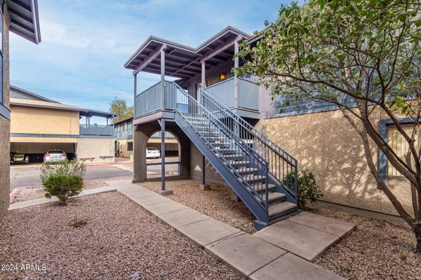 Chandler, AZ 85225,286 W PALOMINO Drive #12