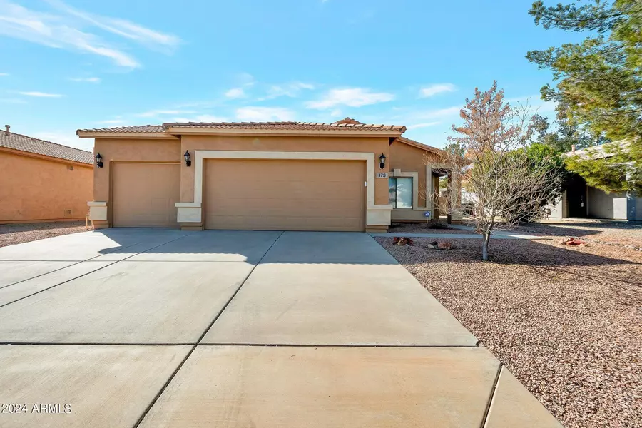 173 E CHEYENNE Road, San Tan Valley, AZ 85143