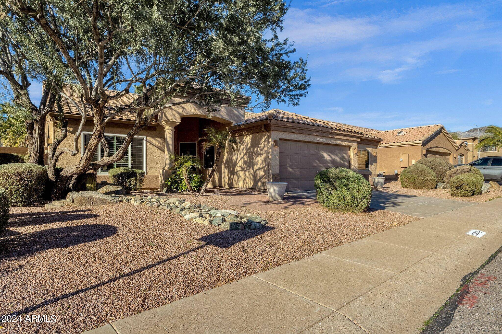 15632 S 6TH Avenue, Phoenix, AZ 85045