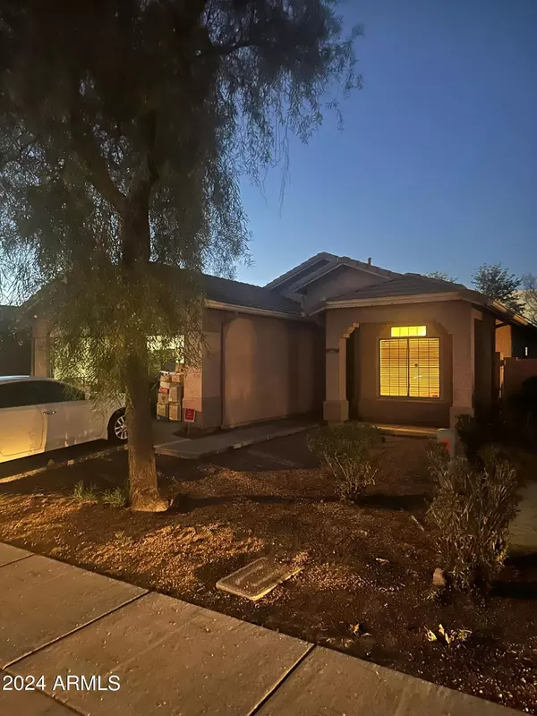 8330 W PAPAGO Street, Tolleson, AZ 85353