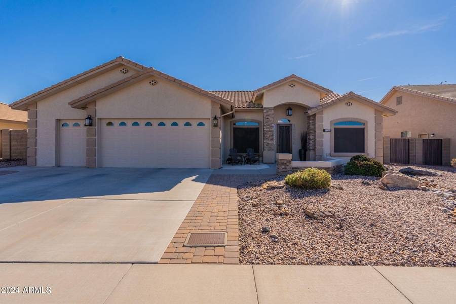 2831 S Teakwood Circle, Mesa, AZ 85212