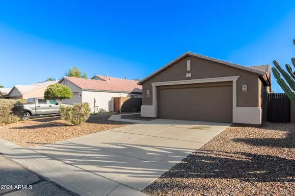 San Tan Valley, AZ 85143,30653 N ROYAL OAK Way