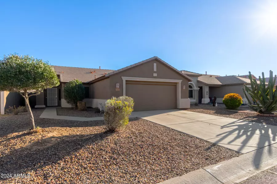 30653 N ROYAL OAK Way, San Tan Valley, AZ 85143