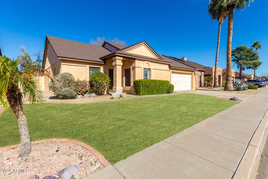 4226 W CREEDANCE Boulevard, Glendale, AZ 85310