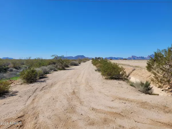 Tonopah, AZ 85354,527 W Carver Road #D