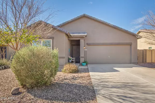 30466 N ZIRCON Drive, San Tan Valley, AZ 85143