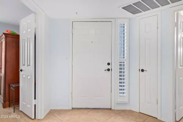 Scottsdale, AZ 85258,9755 N 93RD Way #255