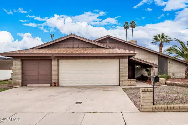 7637 N 46TH Drive, Glendale, AZ 85301