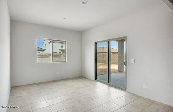 Tolleson, AZ 85353,10826 W CHIPMAN Road