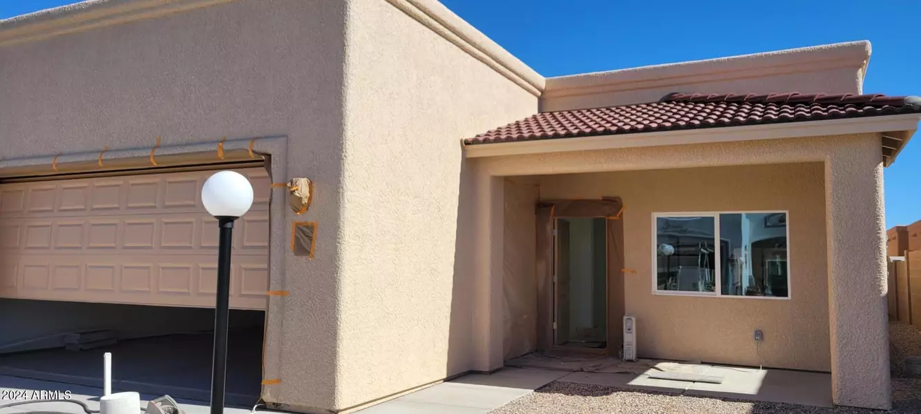 321 S Meadowood Lane, Sierra Vista, AZ 85635