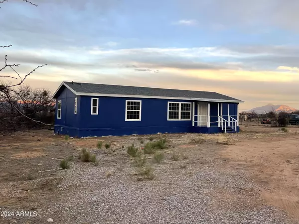 5795 S MOUNTAIN SIDE Lane, Hereford, AZ 85615