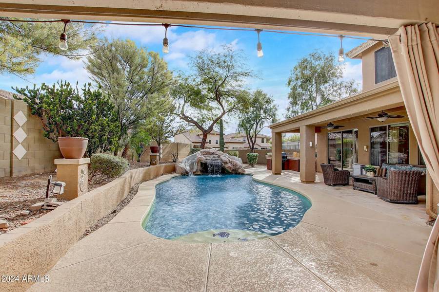 2103 W Hemingway Court, Anthem, AZ 85086