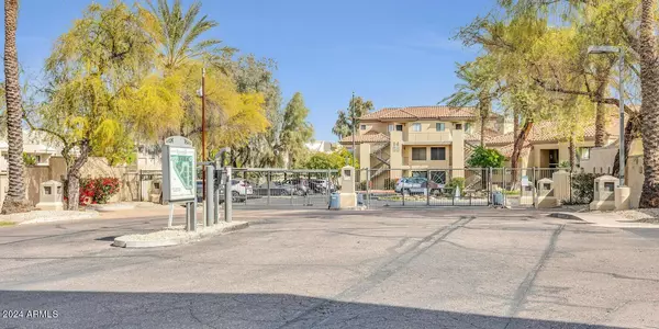 Scottsdale, AZ 85254,4925 E DESERT COVE Avenue #110