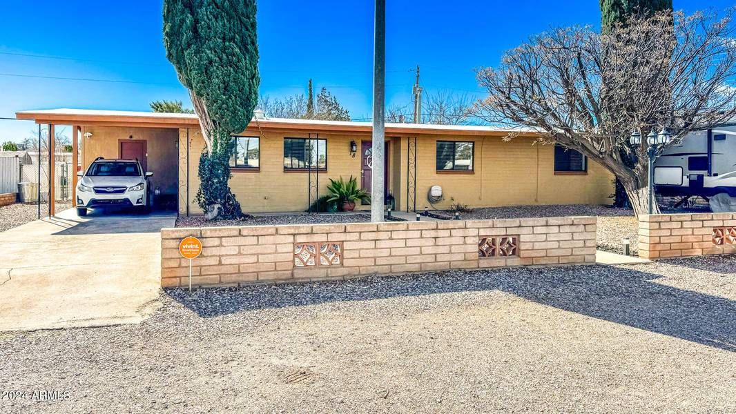 18 E MARTIN Drive, Sierra Vista, AZ 85635