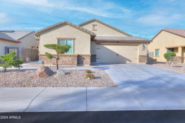 540 W PARTRIDGE Drive, Casa Grande, AZ 85122