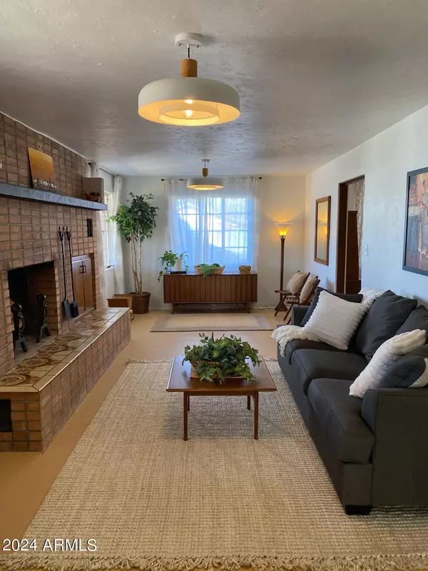 Patagonia, AZ 85624,273 Duquesne Avenue