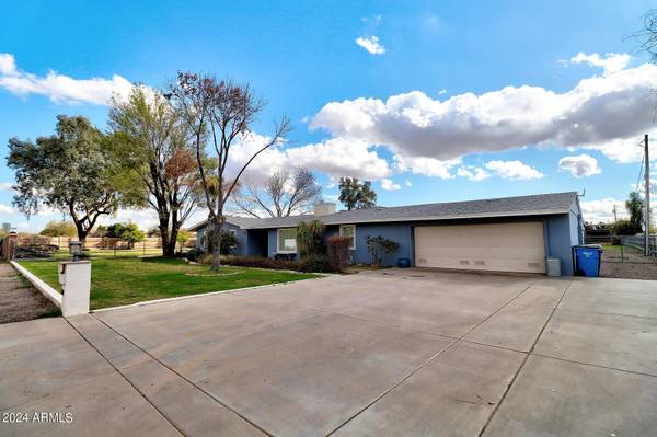 767 E Pony Lane,  Gilbert,  AZ 85295