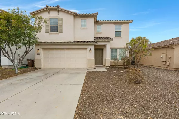 909 E DANIELLA Drive, San Tan Valley, AZ 85140