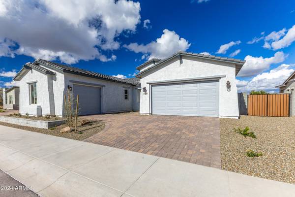 Peoria, AZ 85381,7566 W GELDING Drive