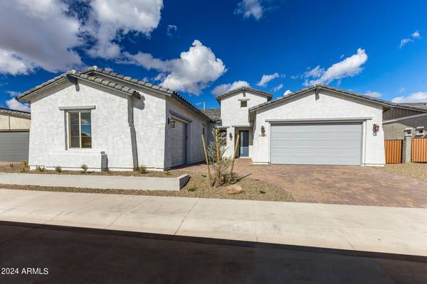 Peoria, AZ 85381,7566 W GELDING Drive