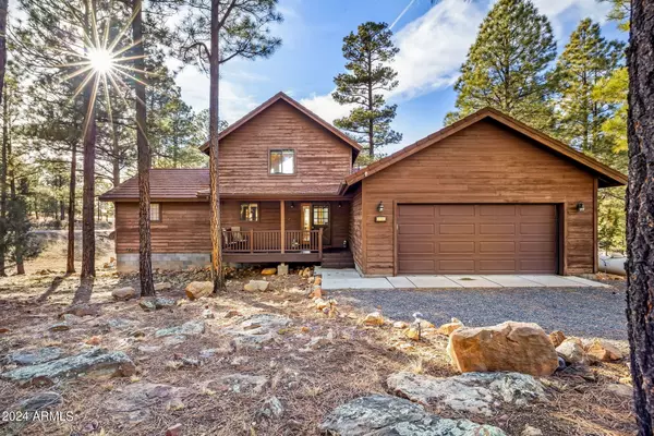 2780 E DOOLITTLE Circle, Overgaard, AZ 85933