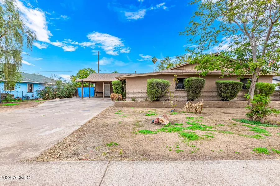 6402 W DEVONSHIRE Avenue, Phoenix, AZ 85033