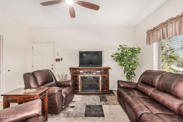 145 N 74TH Street #220, Mesa, AZ 85207