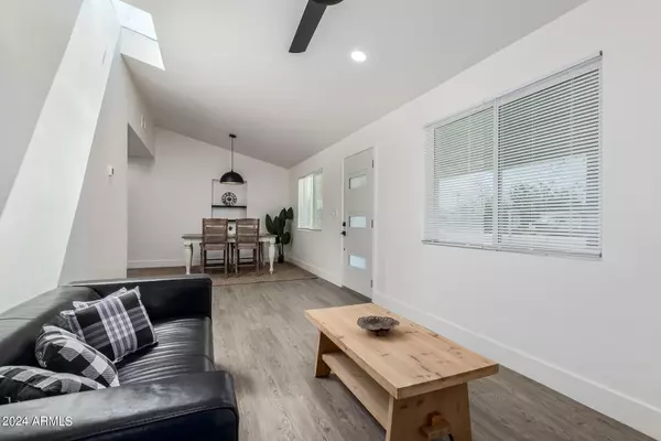 Phoenix, AZ 85015,6809 N 24TH Drive