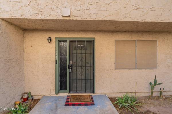 Glendale, AZ 85302,6011 W TOWNLEY Avenue