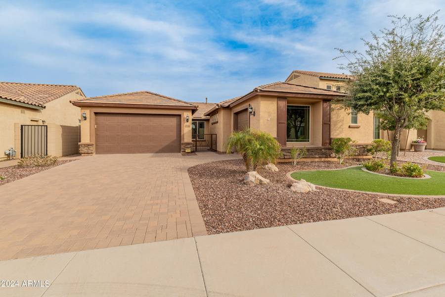 10740 W WHITEHORN Way, Peoria, AZ 85383