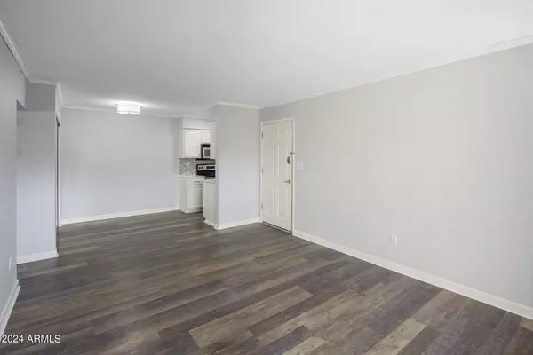 Scottsdale, AZ 85250,5877 N GRANITE REEF Road #1122