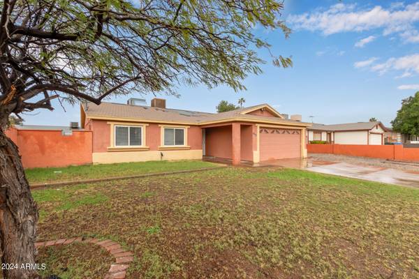 Phoenix, AZ 85033,7964 W ELM Street