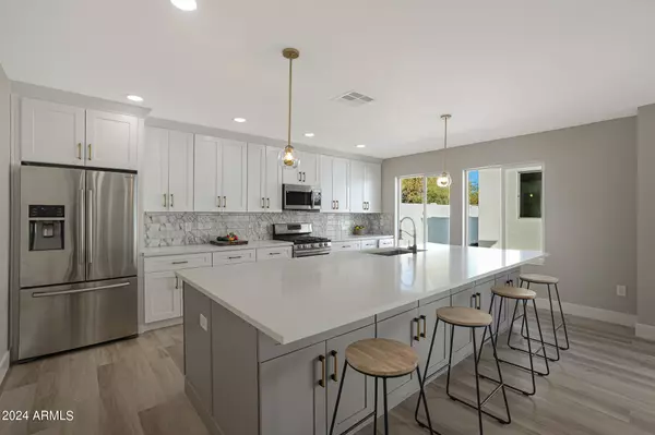 1348 E COLTER Street, Phoenix, AZ 85014
