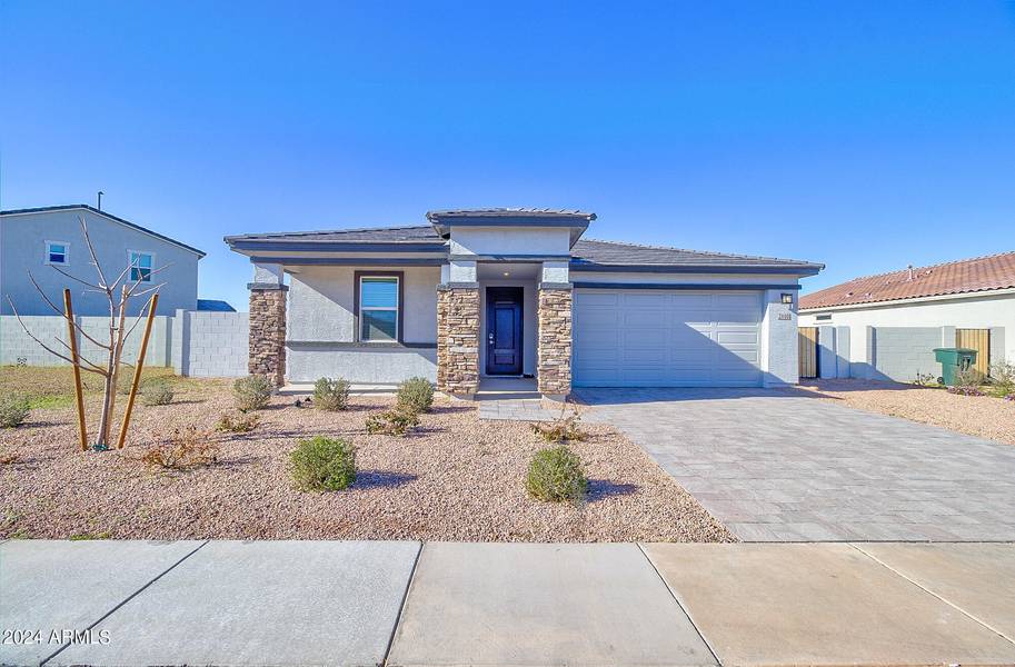 2010 E WETLEAF Place, Casa Grande, AZ 85122