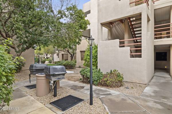 Scottsdale, AZ 85254,4850 E DESERT COVE Avenue E #219