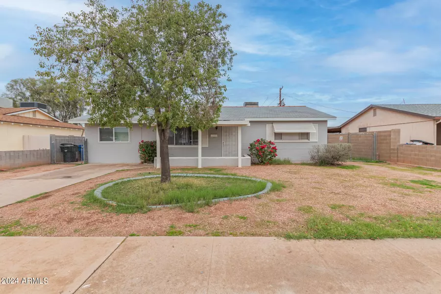 1624 W 2ND Street, Mesa, AZ 85201