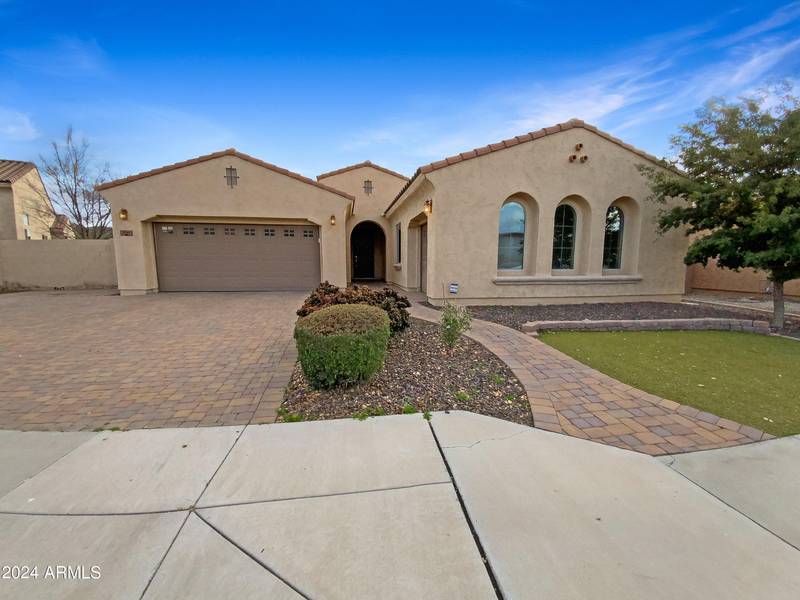 9141 W QUAIL TRACK Drive, Peoria, AZ 85383