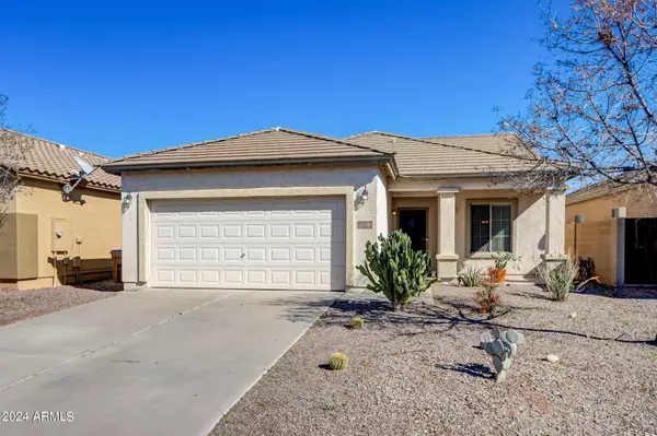 41355 N STENSON Drive, San Tan Valley, AZ 85140