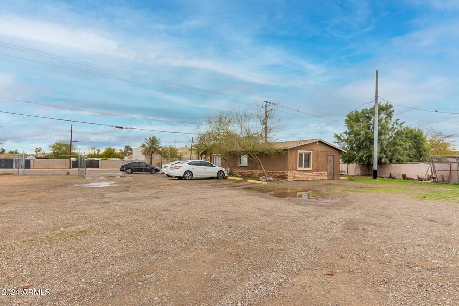 525 E MAIN Street, Avondale, AZ 85323