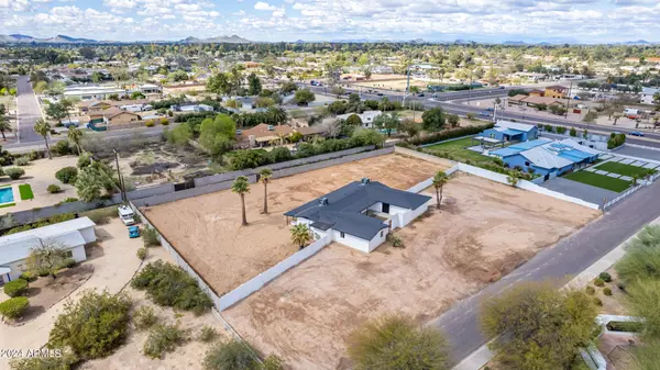 Paradise Valley, AZ 85253,10420 N 64TH Place