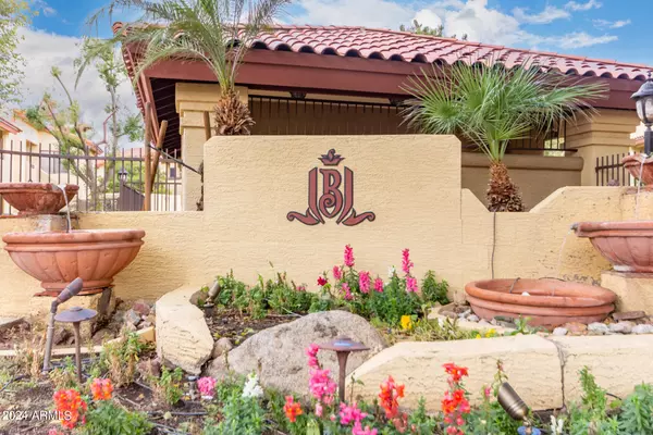 Paradise Valley, AZ 85253,7008 E GOLD DUST Avenue #210