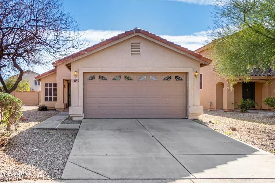 1529 E ROSEBUD Drive, San Tan Valley, AZ 85143