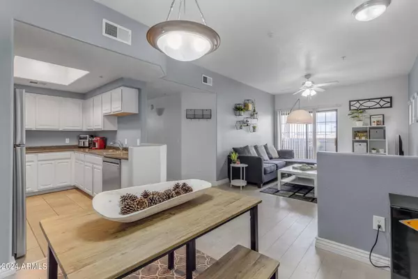 Phoenix, AZ 85042,3434 E BASELINE Road #332