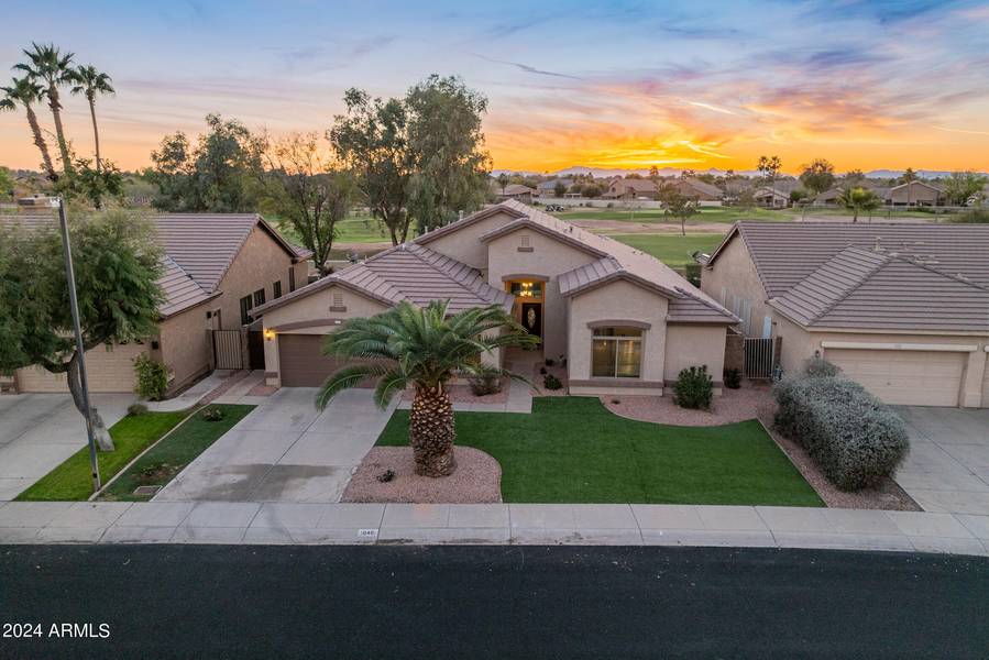 1046 S PALOMINO CREEK Drive, Gilbert, AZ 85296