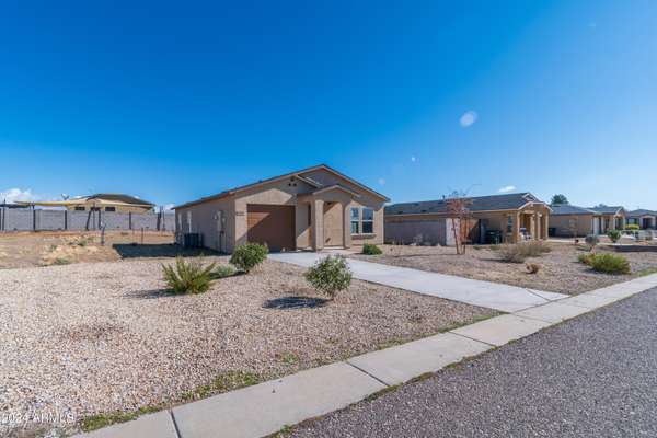 Morristown, AZ 85342,466 BRANDEIS Drive